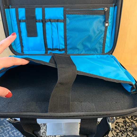 Chloe Dao for Nuo Laptop/Briefcase Bag - Picture 5 of 5